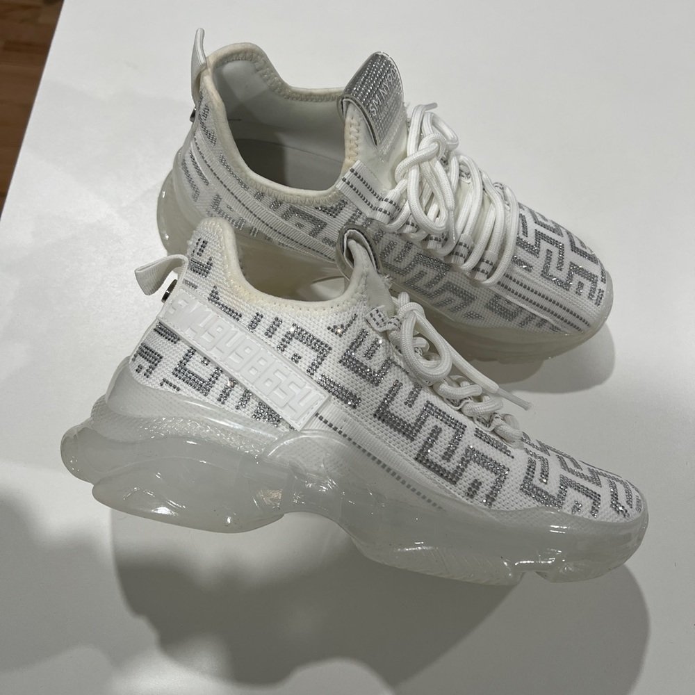 Steve Madden Silver Maxima sneakers
